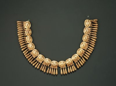 项链（金色） 作者 Mixtec